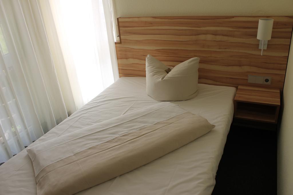 Hotel Weissach Am Neuenbuehl 객실 사진
