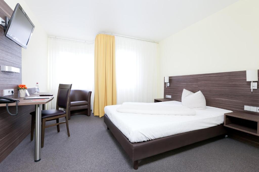 Hotel Weissach Am Neuenbuehl 객실 사진